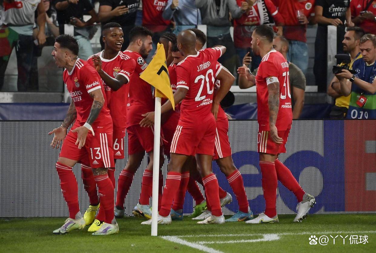 体育中国-包含本菲卡战平国米，萨拉赫梅开二度欧冠的词条